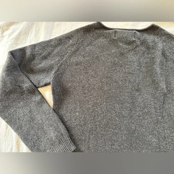 Harley of Scotland Women’s Cashmere/ Merino Rolled Neck Sweater - Small - Picture 9 of 10